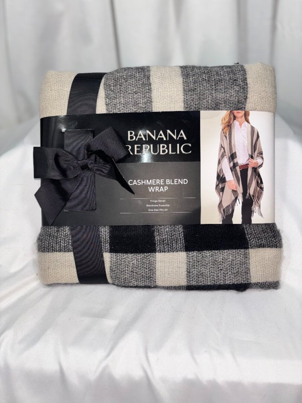Banana Republic Cashmere Blend Erin Plaid Fringe Wrap – One Size NWT